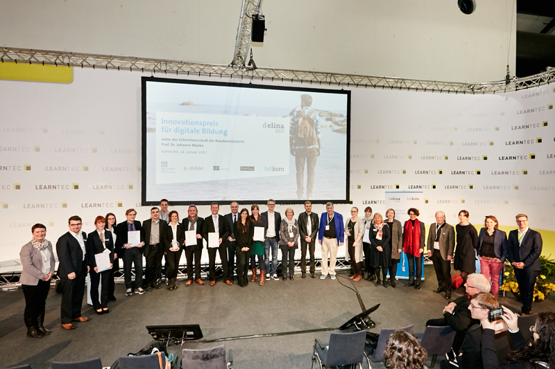 Alle Nominierten beim Gruppenfoto, darunter auch Monika Weigand, BFW-Projektleiterin, neben ihrem Kollegen Ernst Heßdörfer Alle Nominierten beim Gruppenfoto, darunter auch Monika Weigand, BFW-Projektleiterin, neben ihrem Kollegen Ernst Heßdörfer