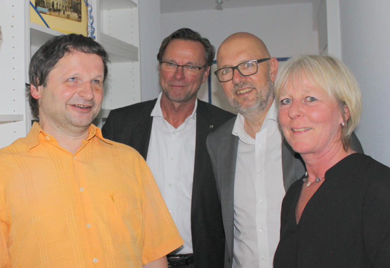 Klaus Meyer, BSBH Geschäftsführer neben Jürgen Nagel, stellv. Direktor der blista, Bruno Kuhn, Case Manager BFW Würzburg und Susanne Patze von focus arbeit gGmbH Klaus Meyer, BSBH Geschäftsführer neben Jürgen Nagel, stellv. Direktor der blista, Bruno Kuhn, Case Manager BFW Würzburg und Susanne Patze von focus arbeit gGmbH