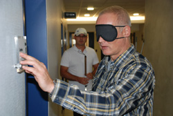 Ronny Pscheidt beim Testen der QR-Codes Ronny Pscheidt beim Testen der QR-Codes