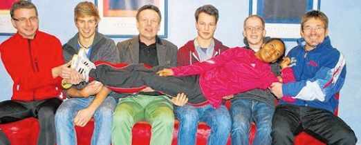 Foto Kidisti Weldemichael mit ihrem Läufer-Team Foto Kidisti Weldemichael mit ihrem Läufer-Team